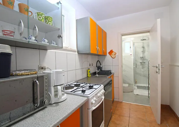 Dulijana 2042 Lejlighed *