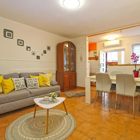 Dulijana 2042 Apartamento Pula